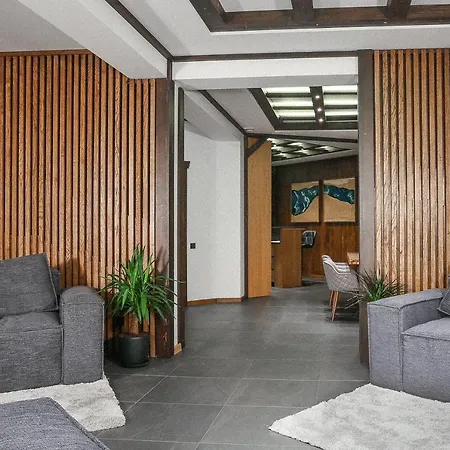 Familia Vila Jaremče